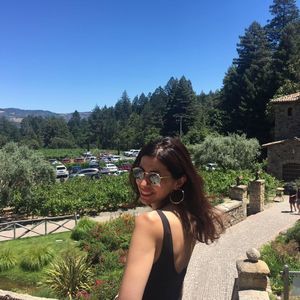 Meet your Posher, Hanine